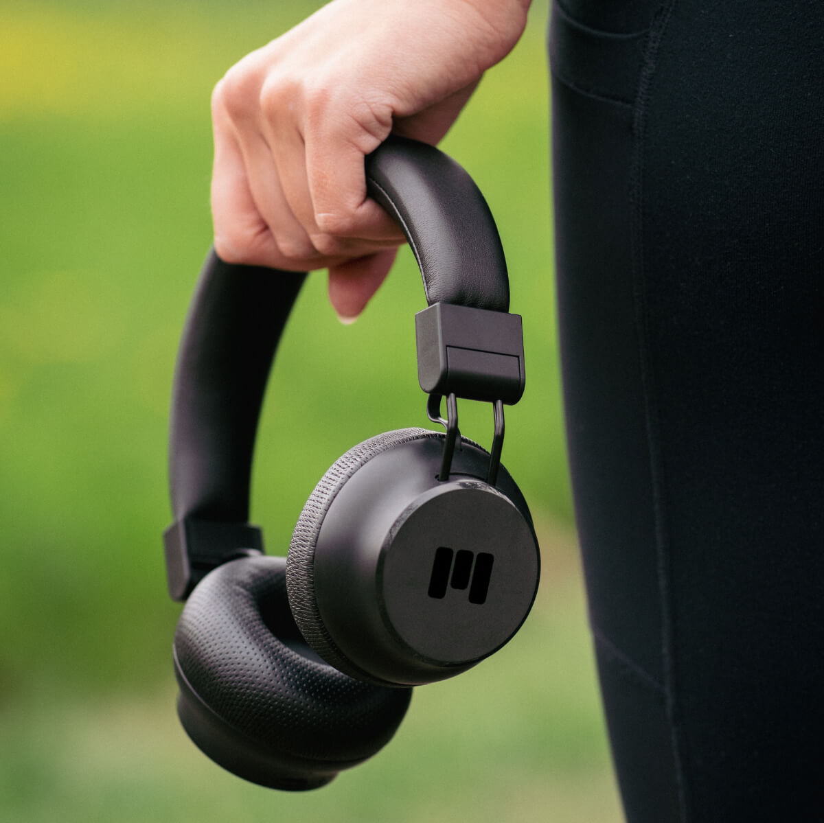MOOVE 35i PRO - Black in Black