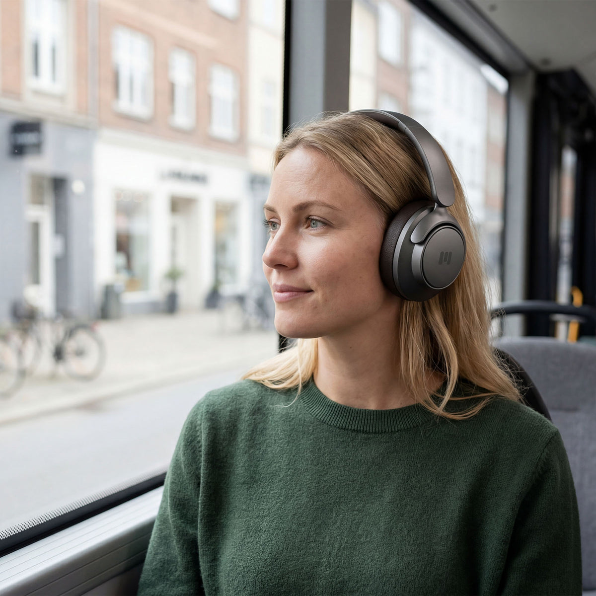 HYBRID ANC – STÄNG UTE VÄRLDEN NÄR DU VILL