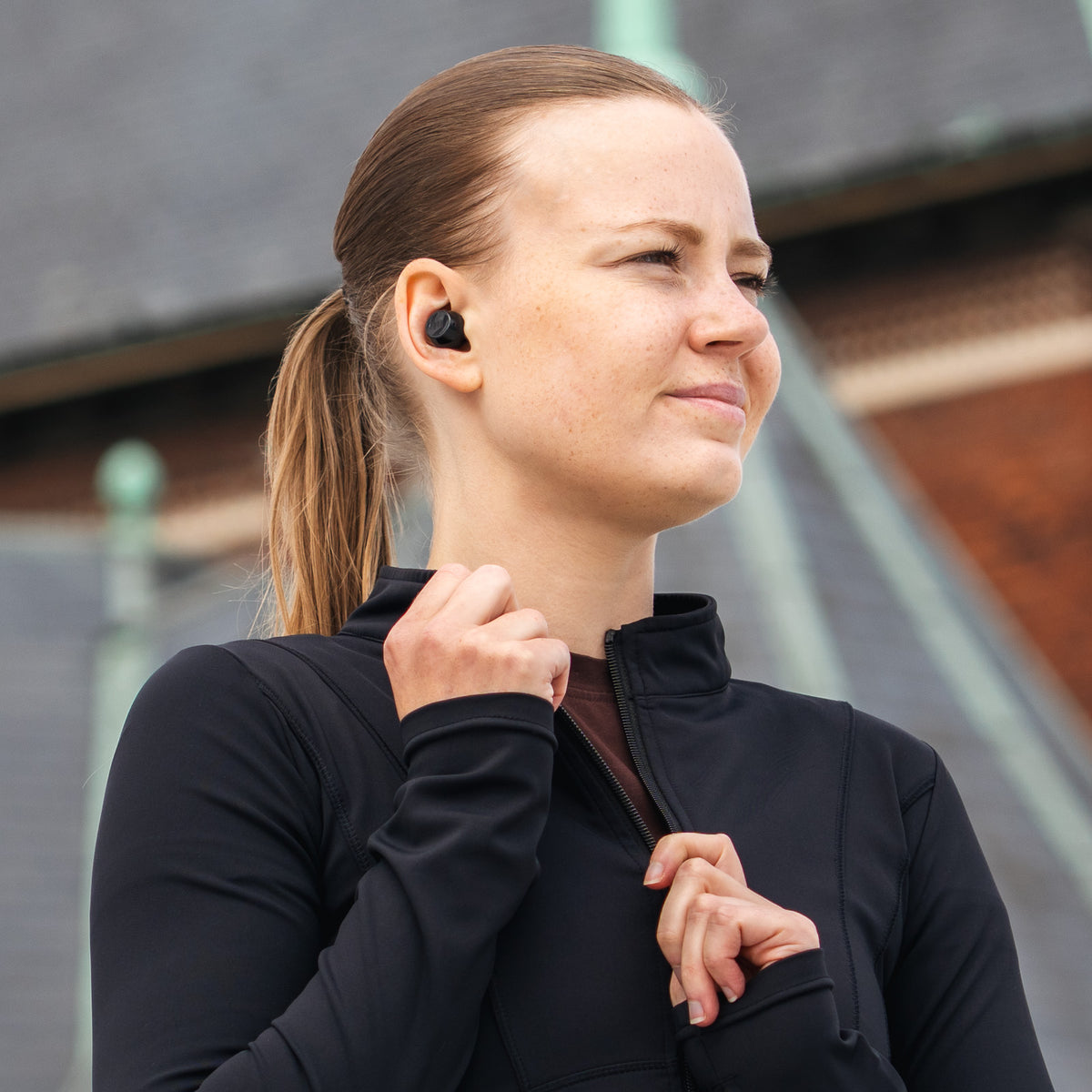KOMPAKTA TRUE WIRELESS-ÖRONSNÄCKOR FÖR EN AKTIV VARDAG